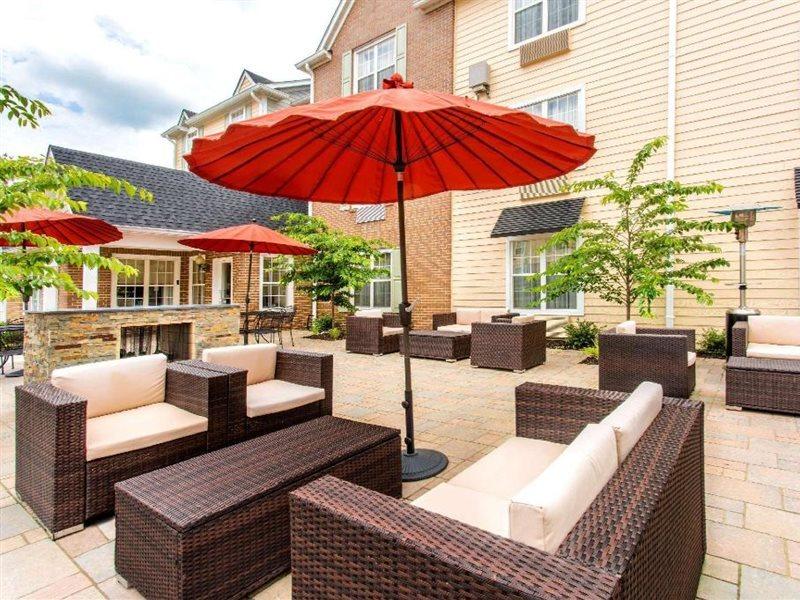 Dulles Suites Sterling Exterior photo